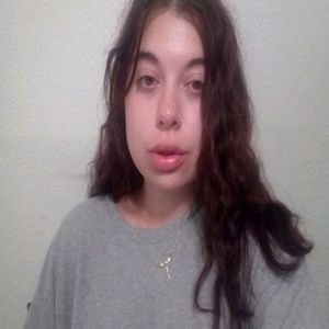 Meet your Posher, Luna